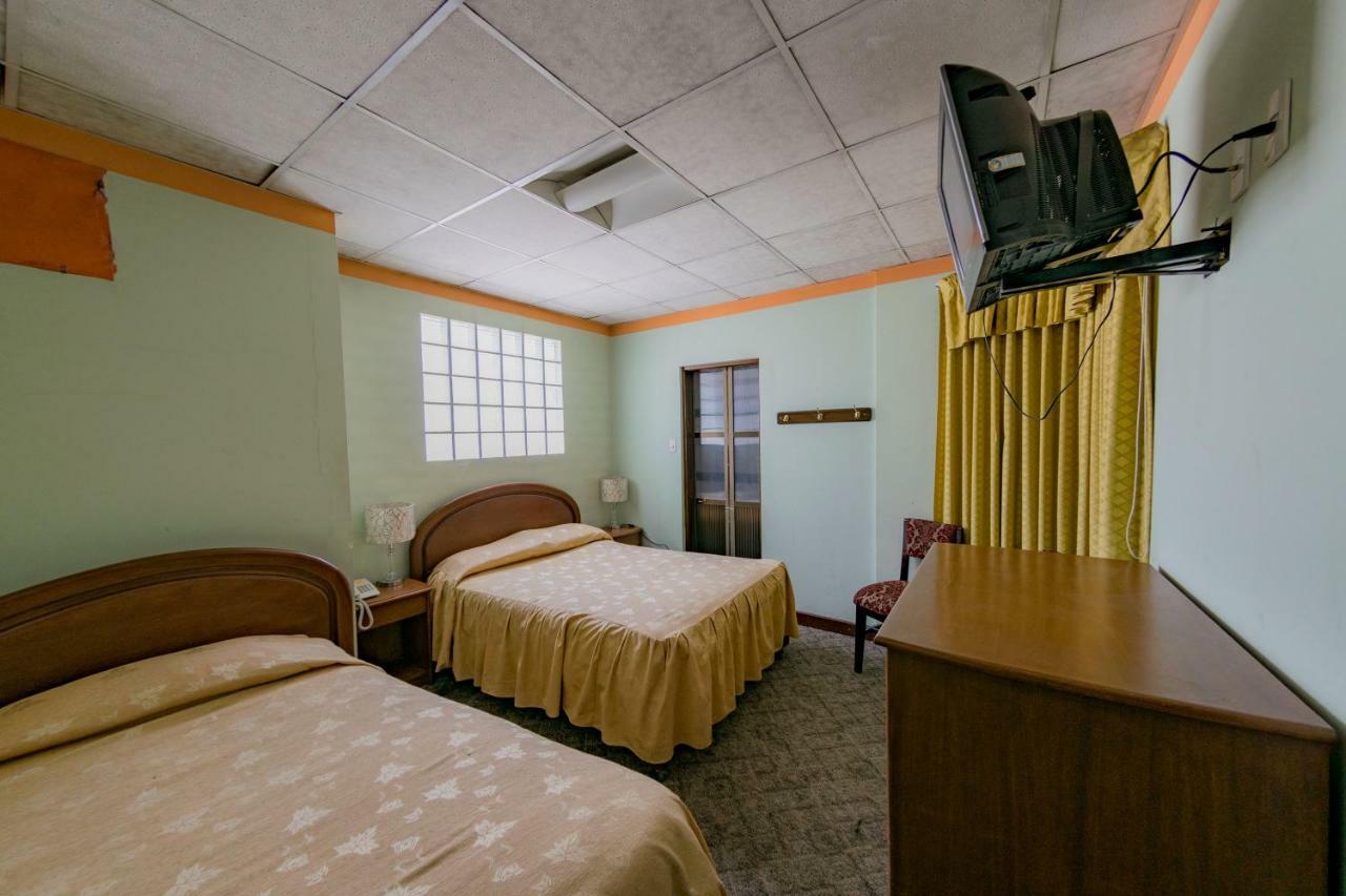 Hotel Oporto 奥鲁罗 外观 照片